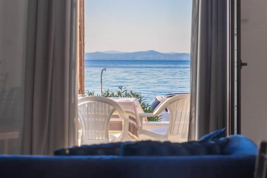 Properstay 105 - Waterside Flat Polychrono 0*,  Greece